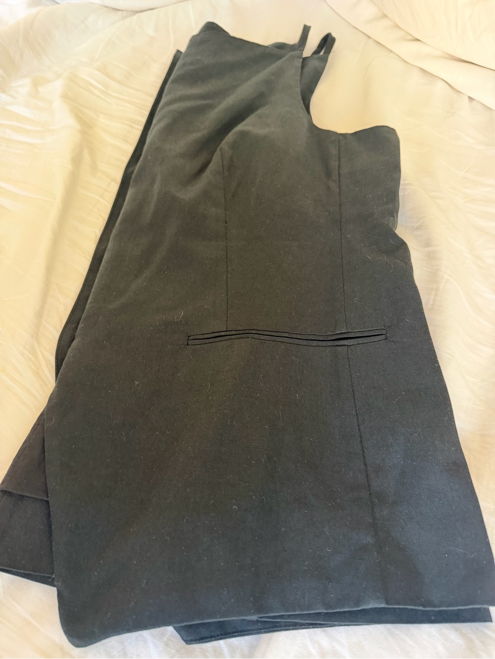Square-Neck Vest in Drapey Twill - Picture 5 of 7